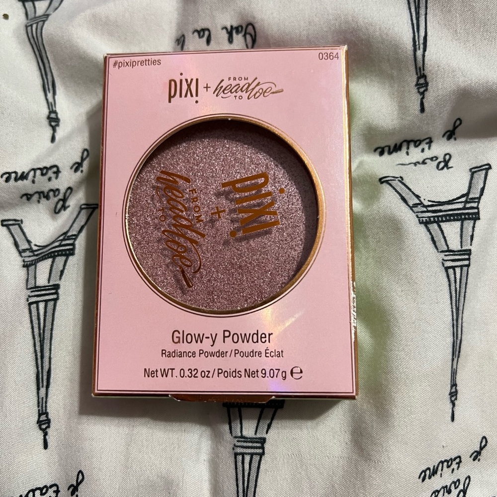 Pixi  glow-y powder
